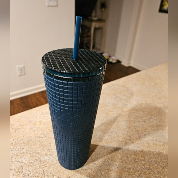 Starbucks Dark Green 24oz Tumbler - Picture 3 of 6